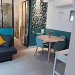 Magnifique T2 Centre 5 Min A Pieds Des Arenes De Apartment Nimes